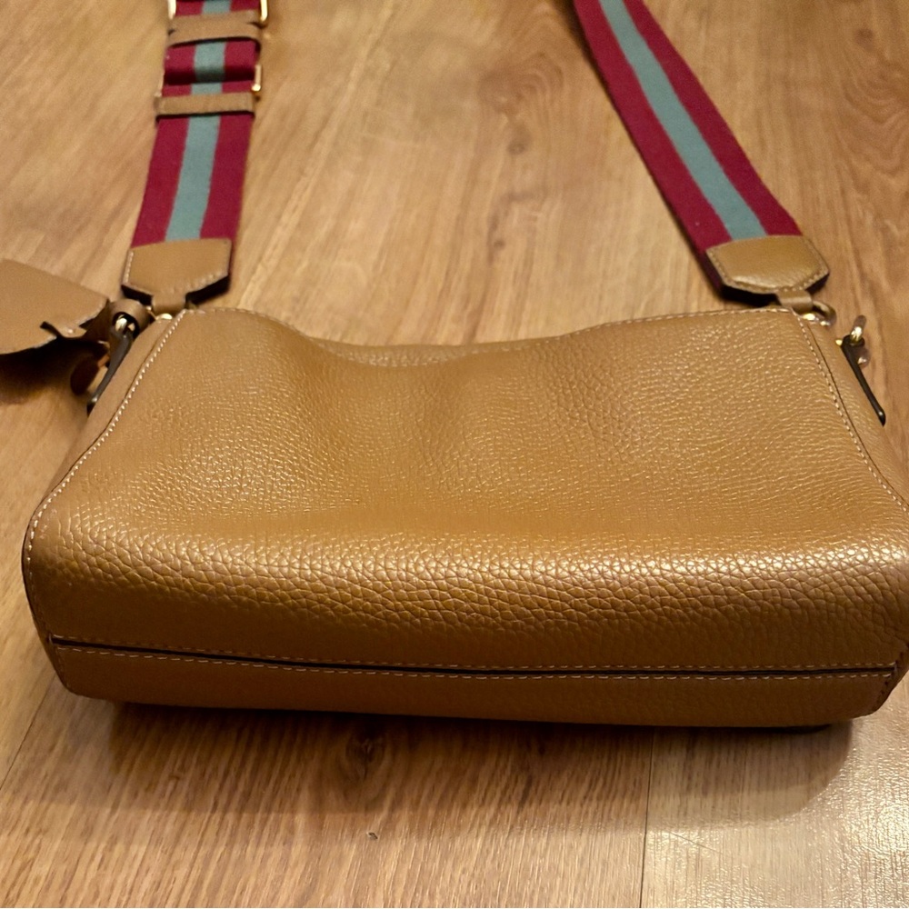 MARC JACOBS | Gotham Leather Caramel Crossbody Adjustable Strap Purse Bag - Picture 5 of 5